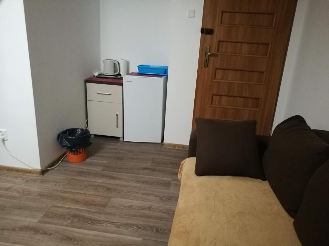 Dom Wczasowy Pieciu Pomostow I Domki Letniskowe Czaplinek Exteriör bild
